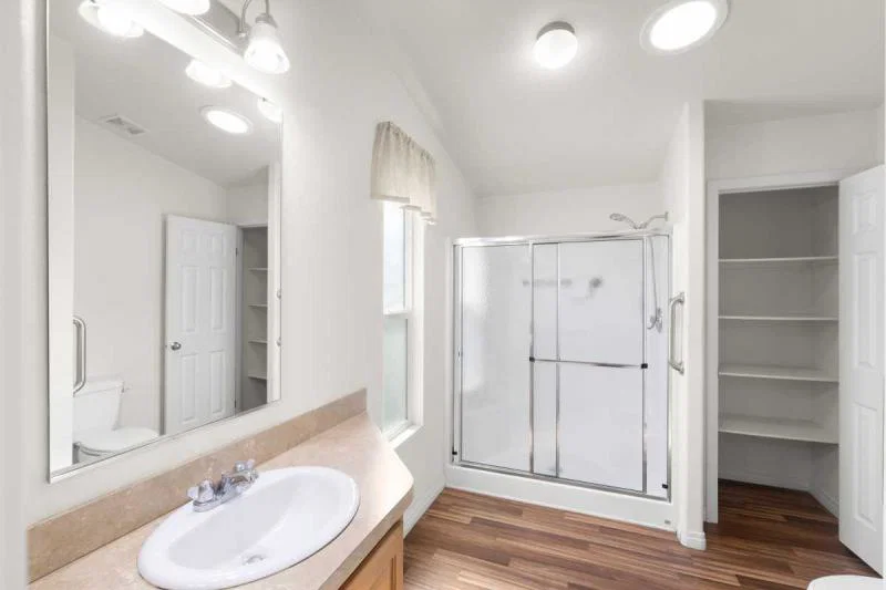 Affordable comfort in highly desirable poinsettia senior community  home features