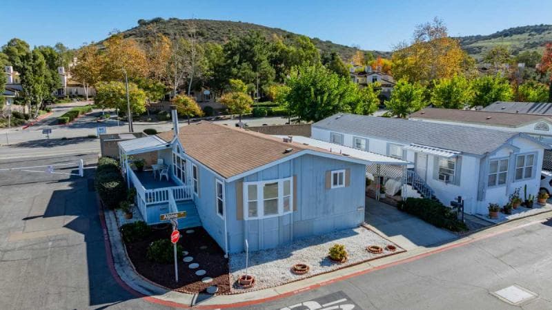 Priced low to sell fast! poway royal estates!  home features
