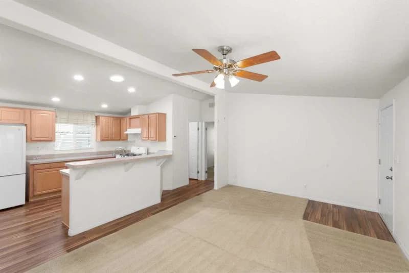 Affordable comfort in highly desirable poinsettia senior community  home features