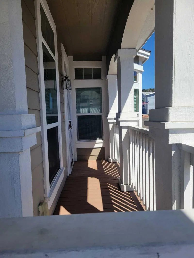 Beachfront style home in poway royal! beautiful like new!  home features