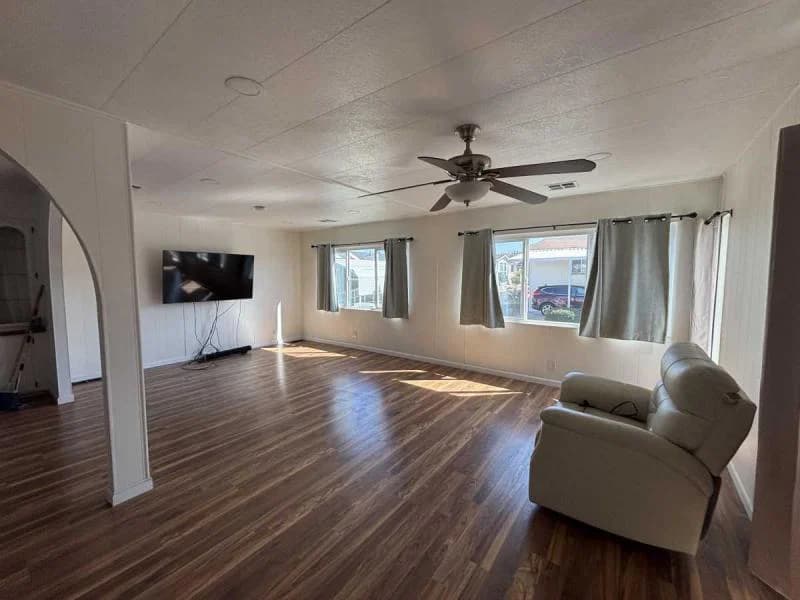 Beautifully remodeled in village green!  home features