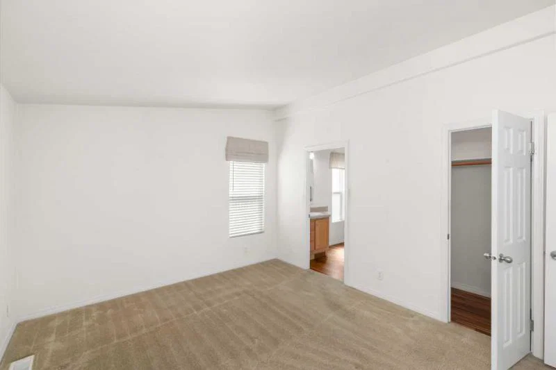 Affordable comfort in highly desirable poinsettia senior community  home features
