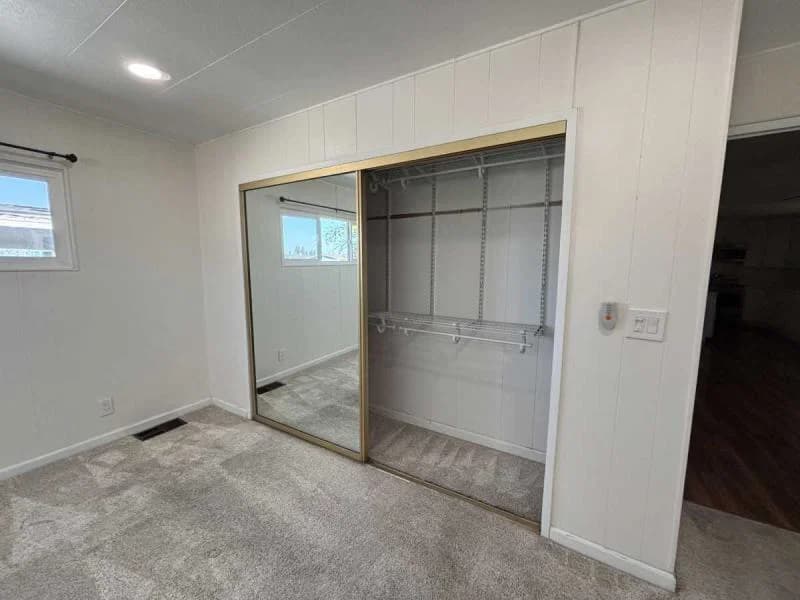 Beautifully remodeled in village green!  home features
