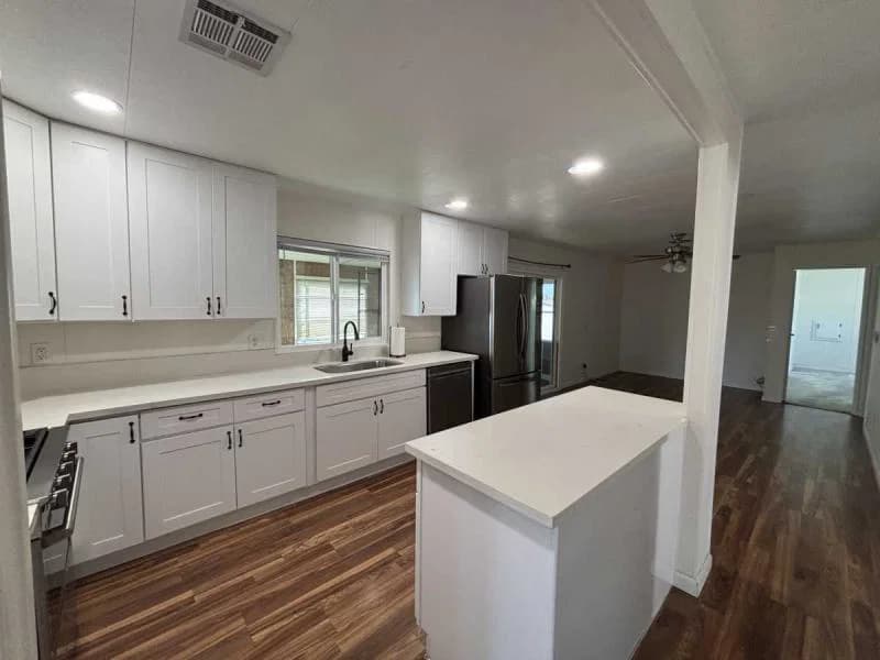 Beautifully remodeled in village green!  home features