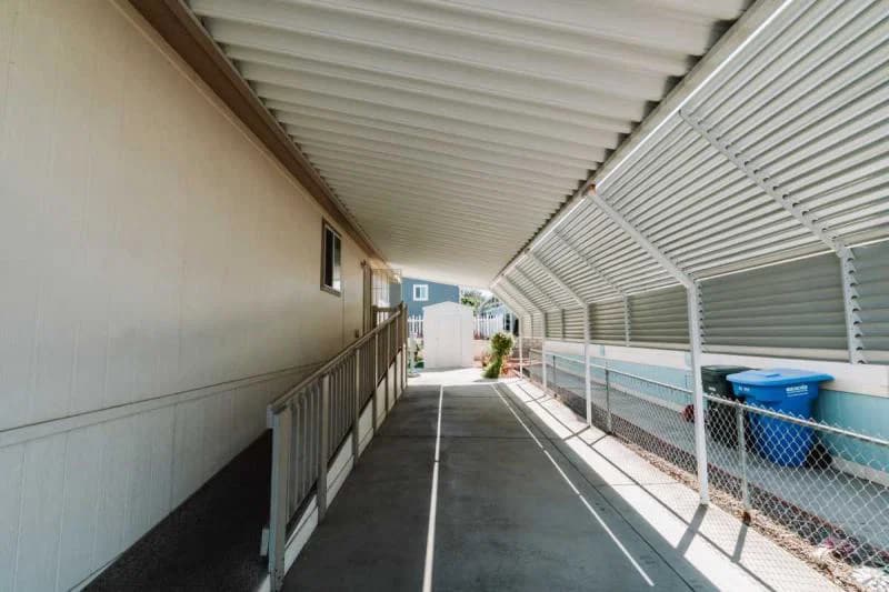 Affordable comfort in highly desirable poinsettia senior community  home features