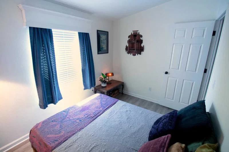 Nicely upgraded home in poway's poinsettia family  home features