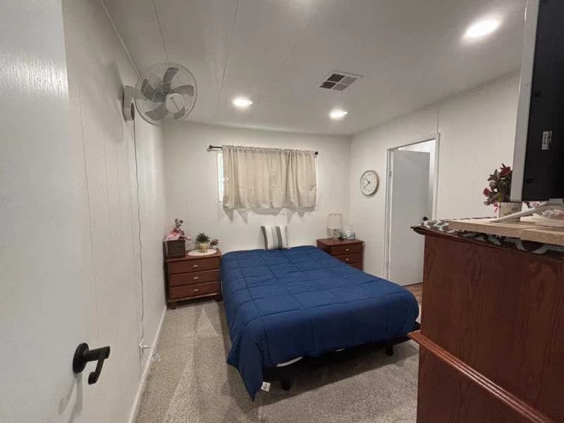 Beautifully remodeled in village green!  home features