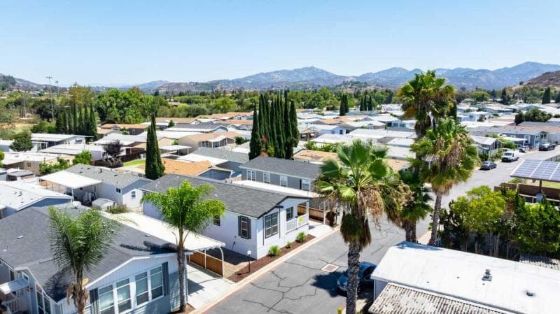 Spacious new living in poway!  home features