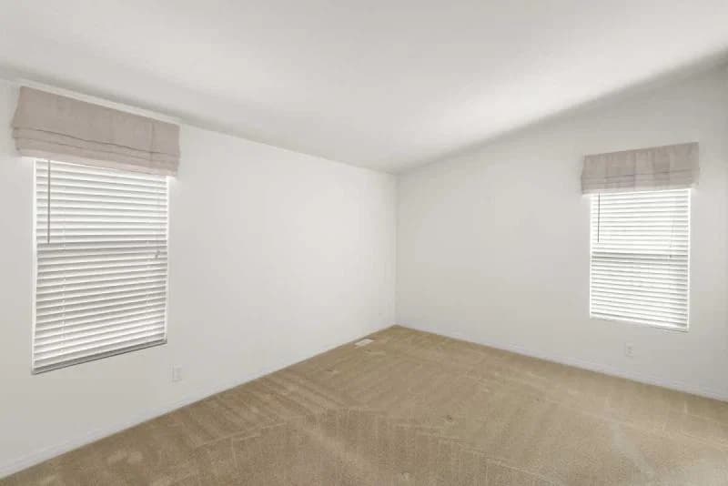 Affordable comfort in highly desirable poinsettia senior community  home features