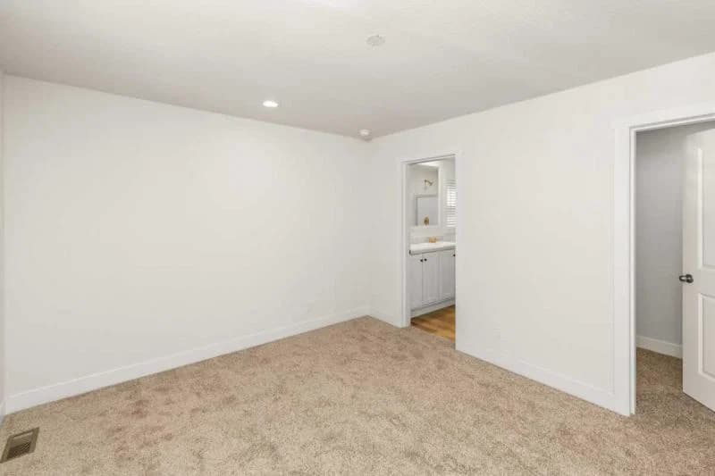 New 4 bedroom in poway's prestigious family park!  home features