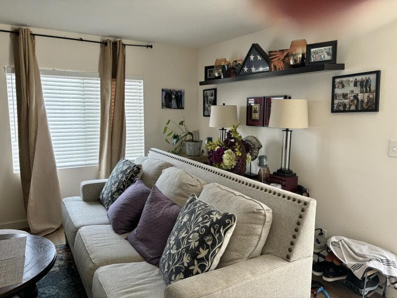 2 bedroom 2 bath home in the cliffs 55+  home features