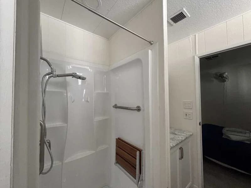 Beautifully remodeled in village green!  home features
