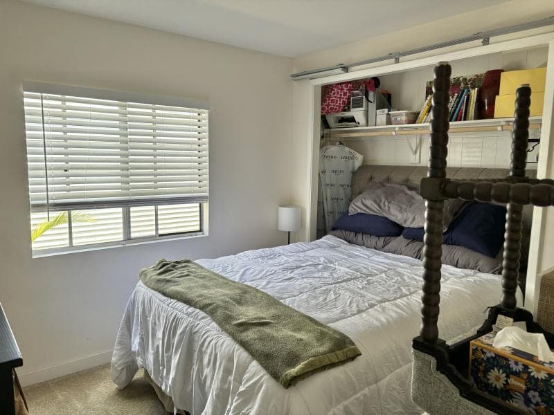 2 bedroom 2 bath home in the cliffs 55+  home features
