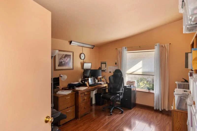 Priced low to sell fast! poway royal estates!  home features