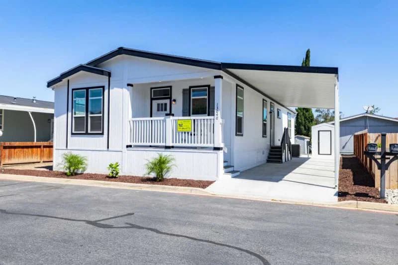 Spacious new living in poway!  home features
