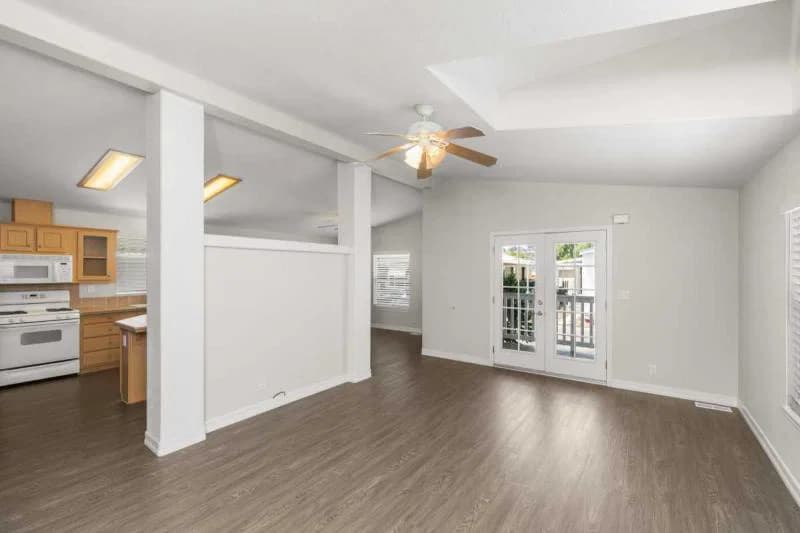 Beautiful spacious living in poway royal!  home features