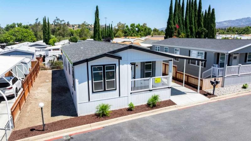 Spacious new living in poway!  home features