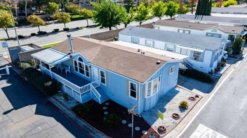 Priced low to sell fast! poway royal estates!  home features