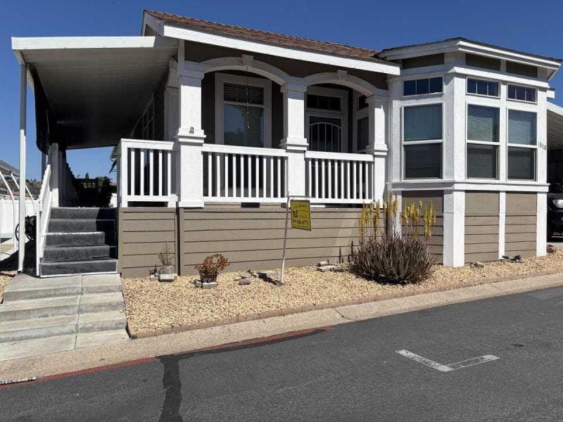 Beachfront style home in poway royal! beautiful like new!  home features